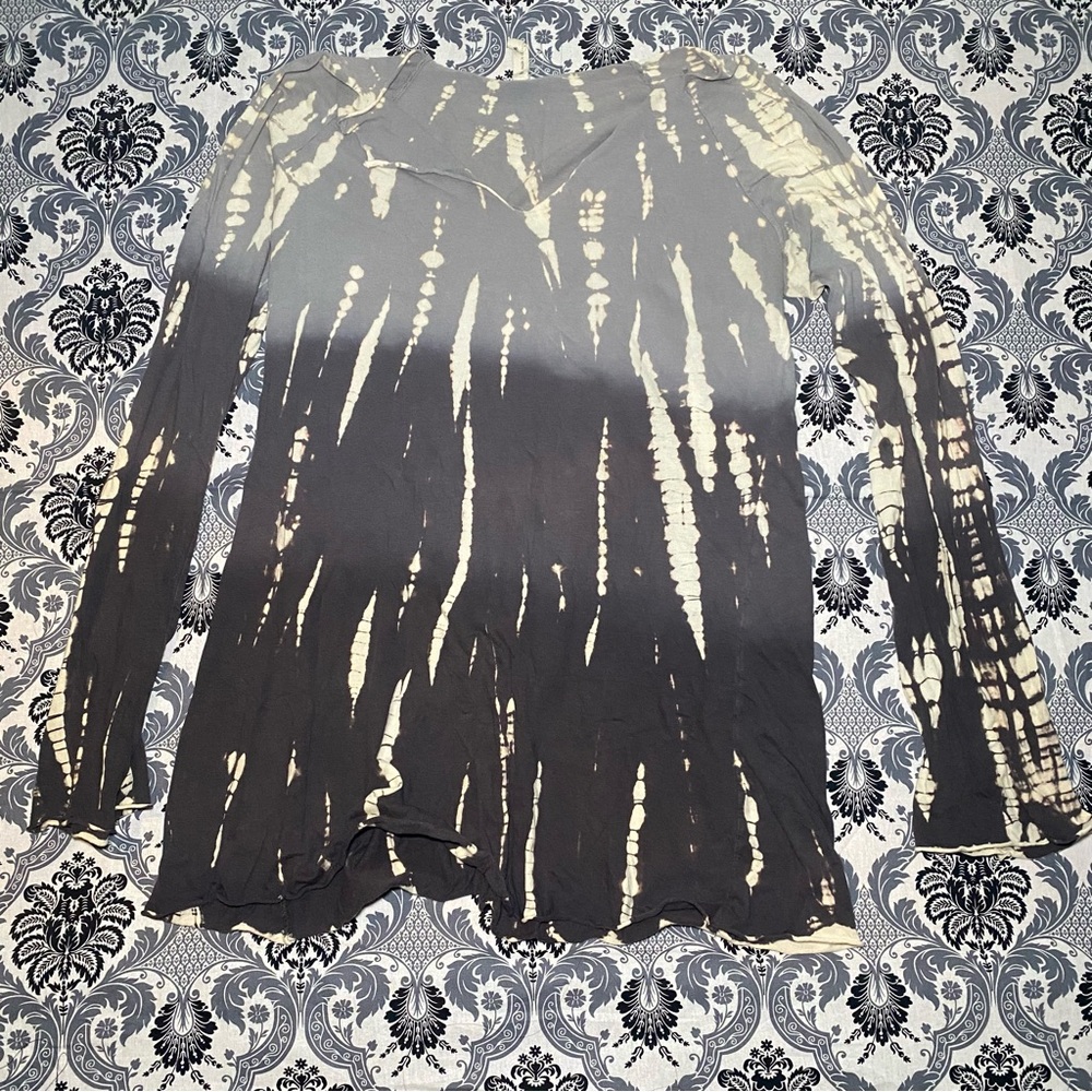 Tie-Dye Long Sleeve Top